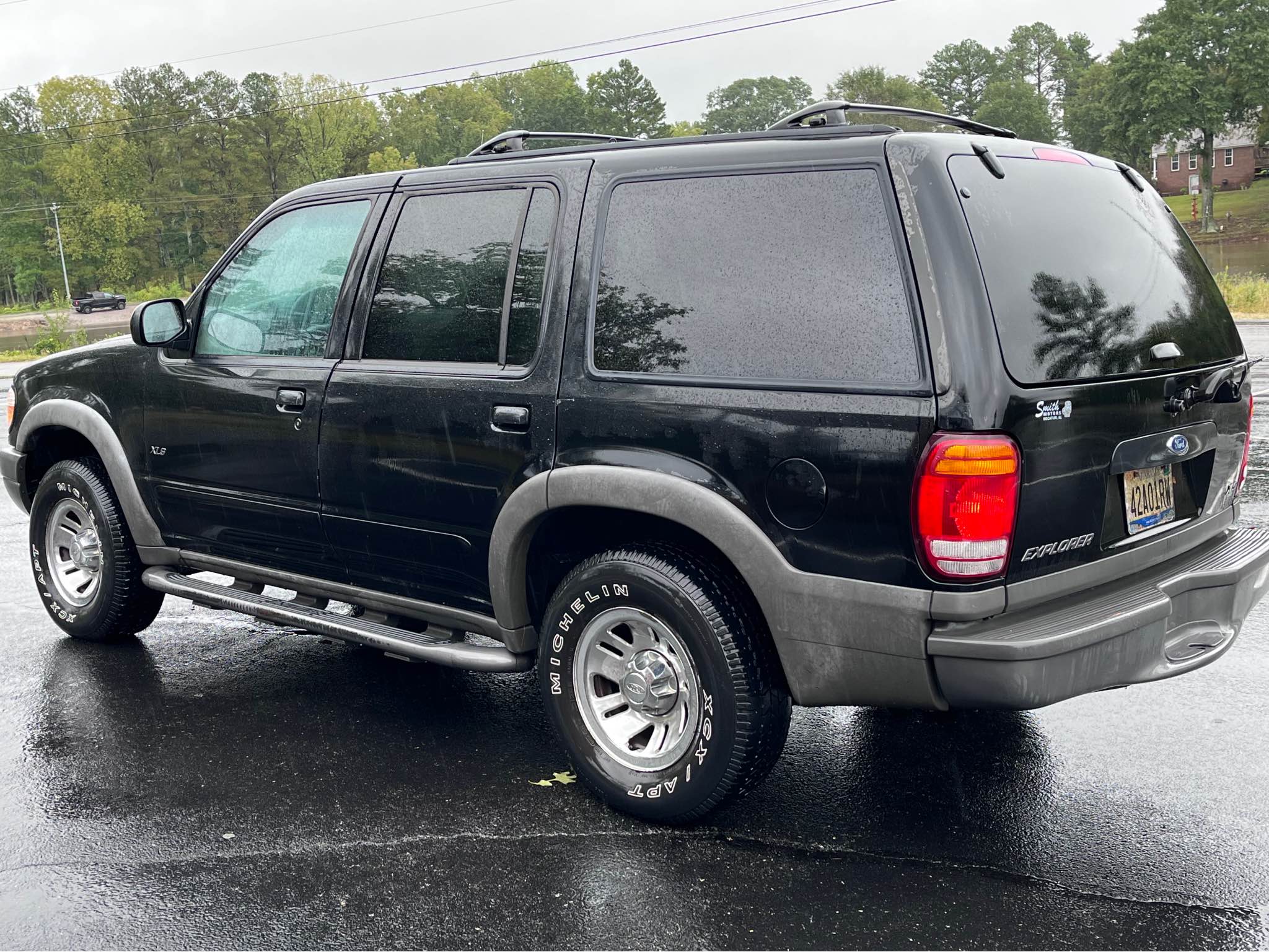 2000 Ford Explorer · Sport Utility 4D Cars & Trucks Moulton