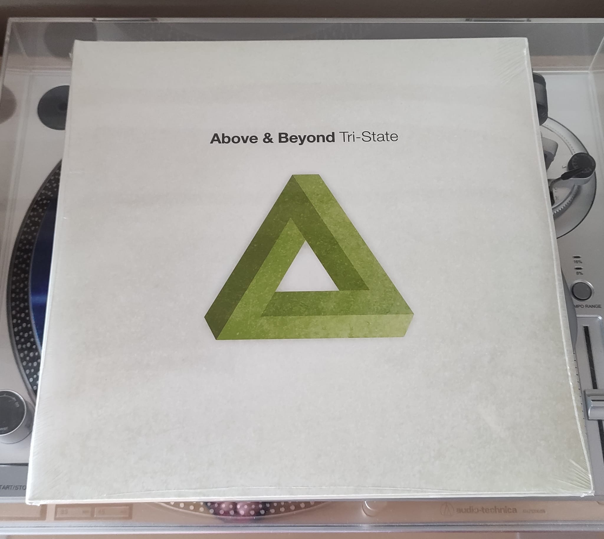 Above & Beyond, Tri-State LP ANJUNABEATS
