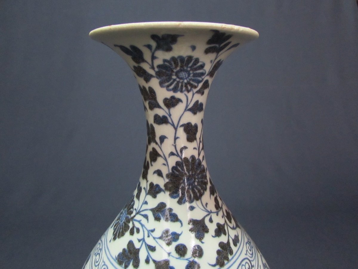 元代の青花花鸟紋壺 元代の青花花鸟紋壺