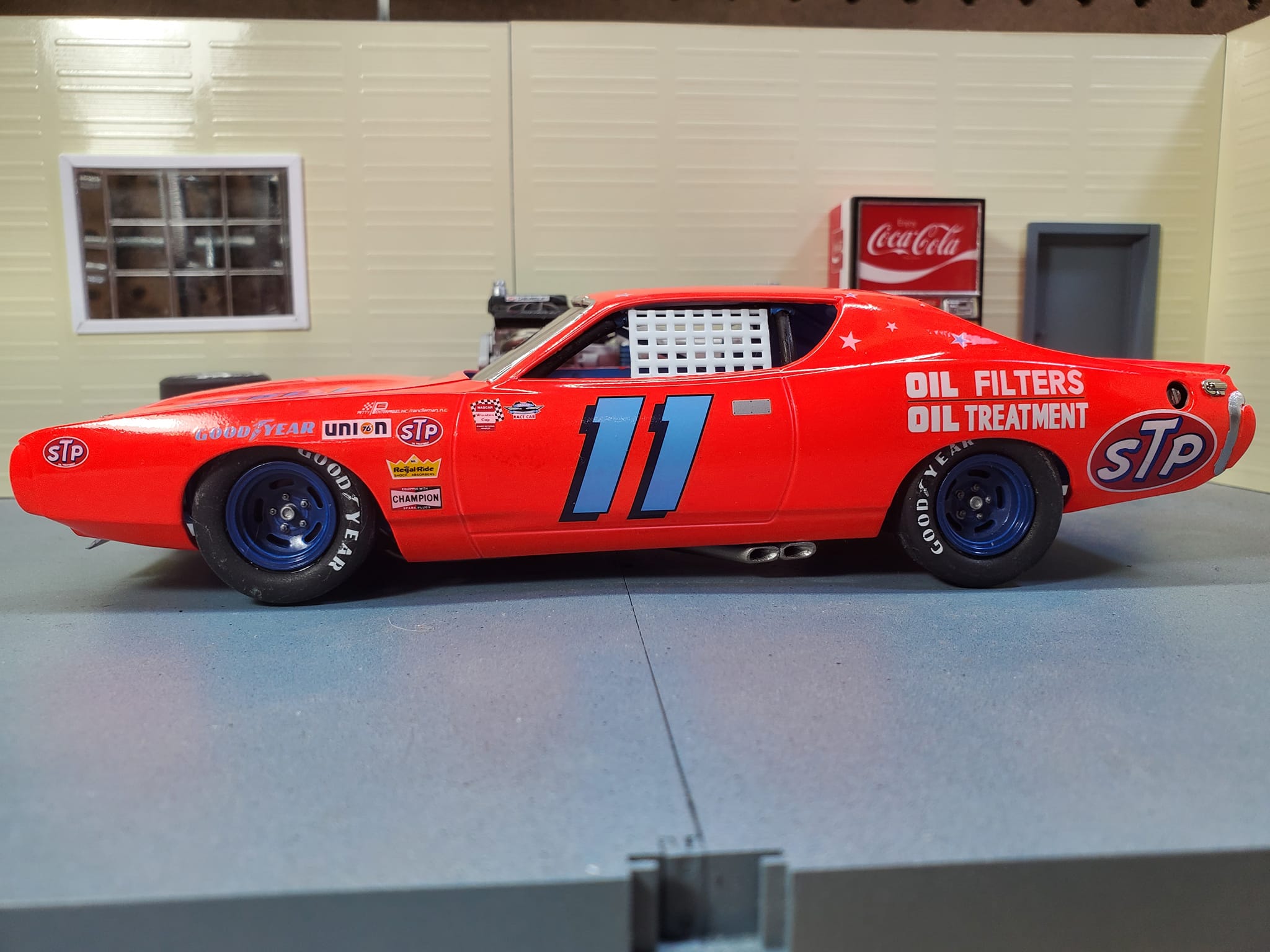 Salvinos Richard Petty 1973 Dodge Charger RPDC1973D Factory Sealed Model Kit