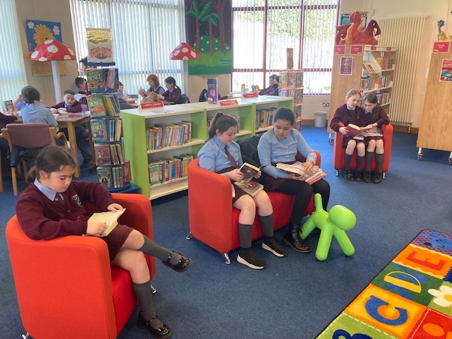 Libraries in Derry... - Libraries in Derry City and Strabane