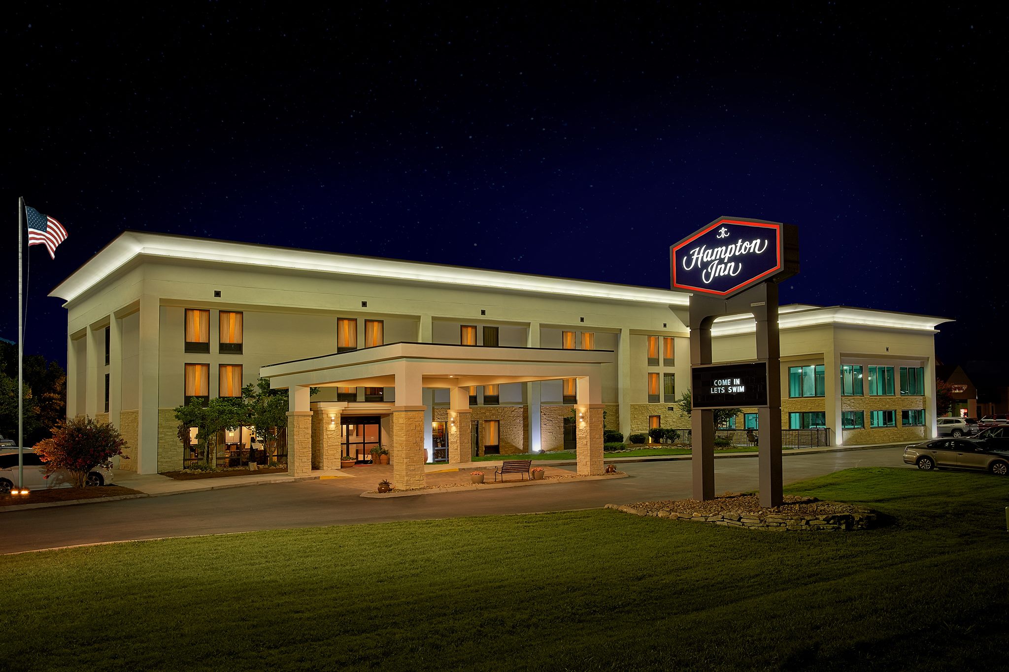 Hampton Inn closest to Universal - I think we had some Lucky 🍀 ...
