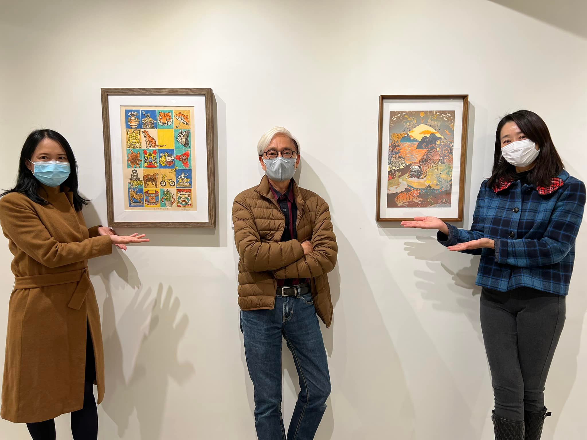 Art Next 新藝潮 - 多謝鍾大富老師爲新藝潮畫廊最新展覽特別創作的精彩作品：「金虎與共」（岩彩）以及「雄風初現...