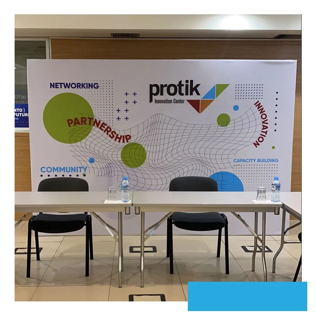 Wall Banner për Protik... - NOVUS Marketing and Advertising
