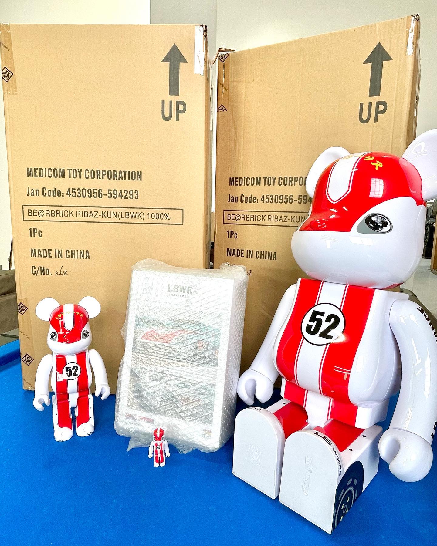 Limited edition Liberty Walk Bearbrick. 2 1000% and 1 400/100 