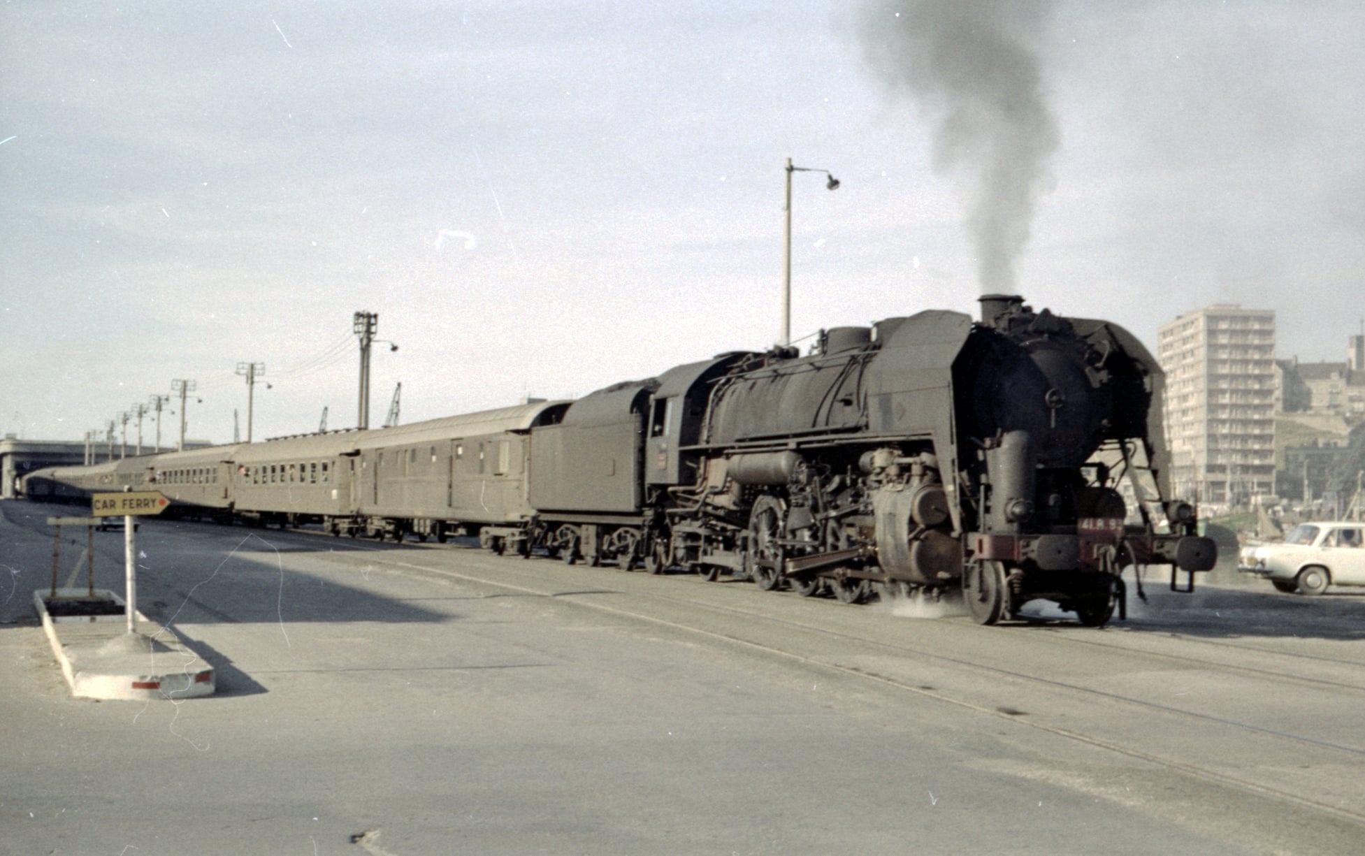 Raymond Savignac, 'Trains-autos couchettes - SNCF', 1972
