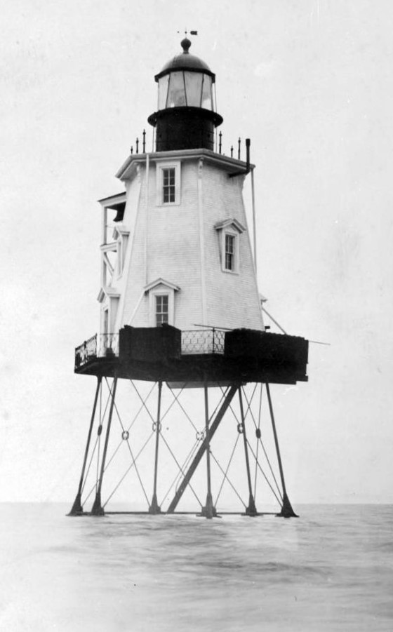 Lost - What a place to live! The original 1879 Sandheads Lighthouse ...