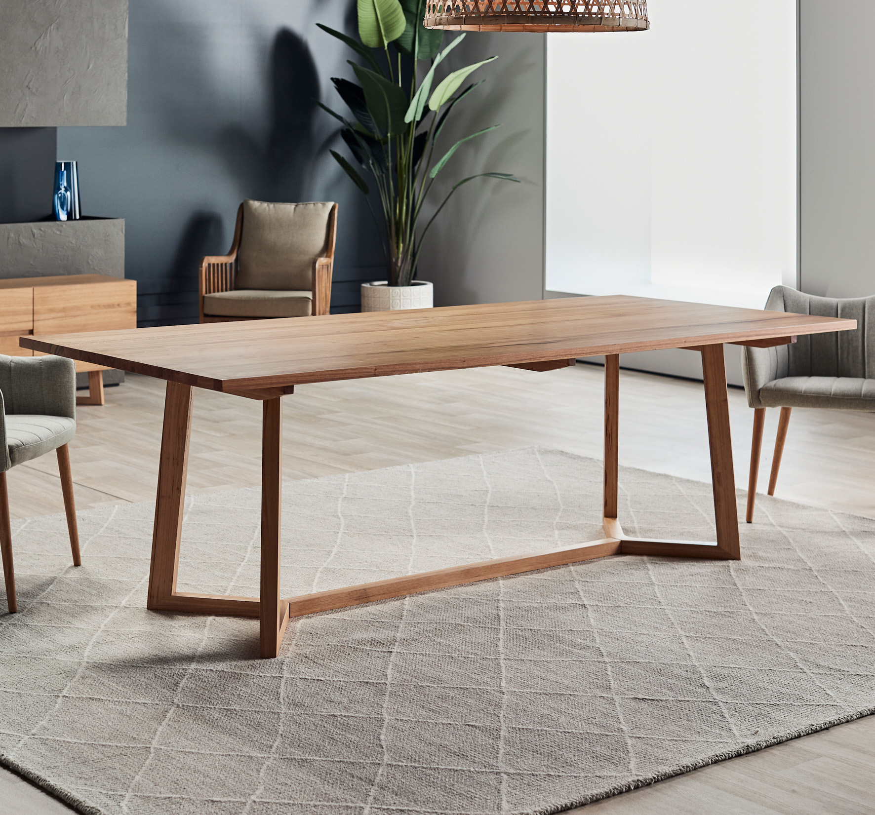 Case Study® Furniture Aiko X Base Table These lightweight