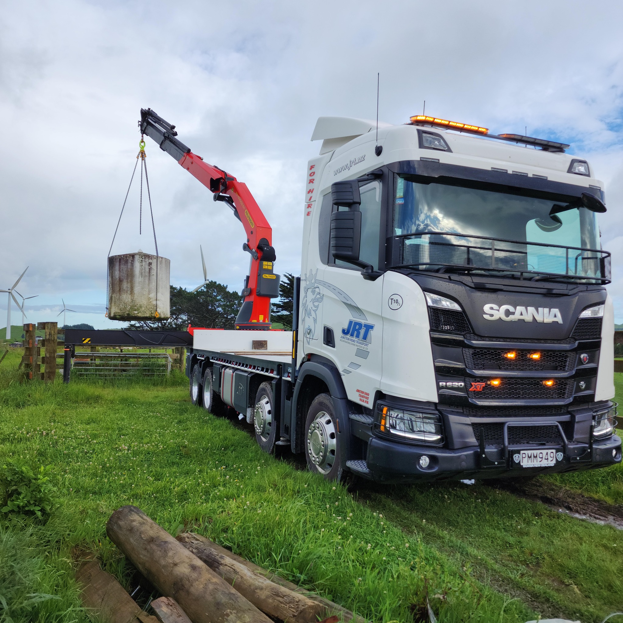 Our FM Volvo, 6x4, tractor unit with our trombone trailer and rear ...