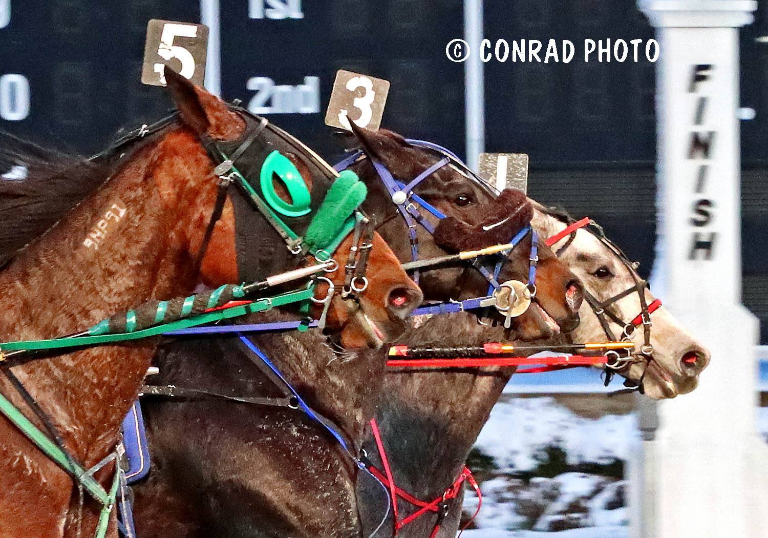 Come catch the action at Miami Valley Gaming today. Post time is 4:00pm ...