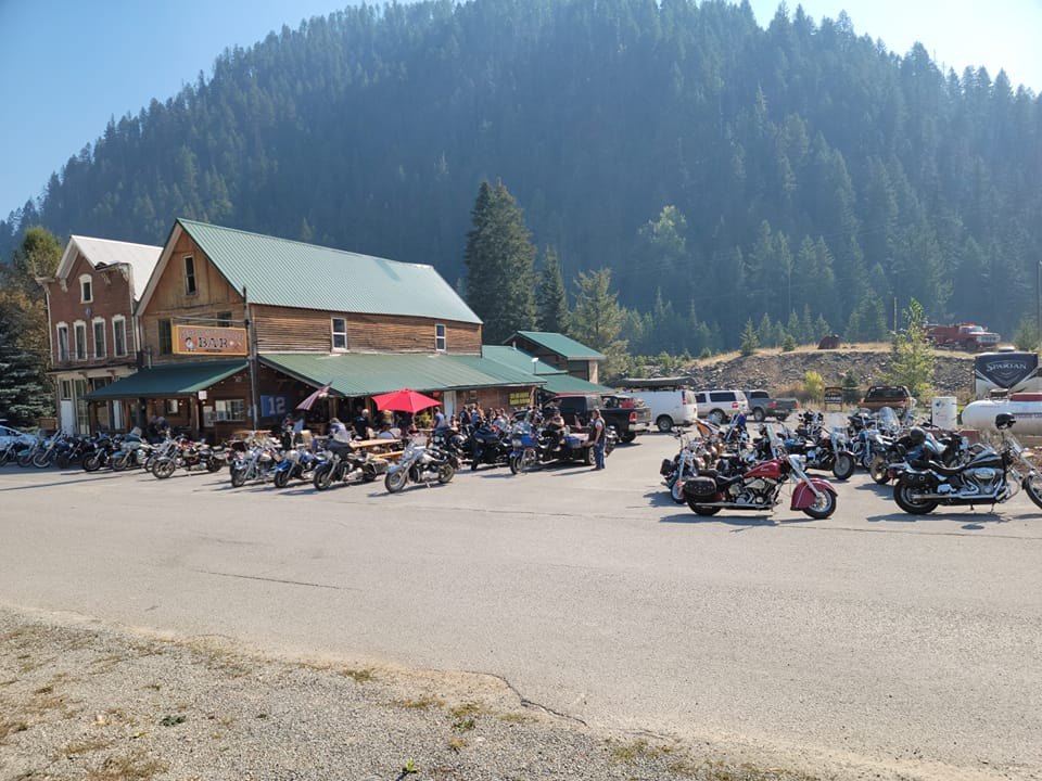 Bedroom Goldmine Bar | Murray ID