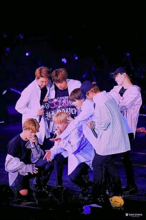 公式BTS LIVE 花様年華ON STAGE EPILOGUE CONCERT BTS MOVIE WEEKS - 2016 Live 花樣年華 On Stage : Epilogue