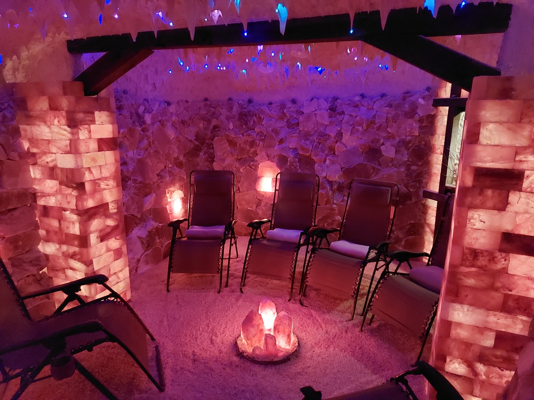 Salt Cave & Singing Bowls Meditation with Georgia March