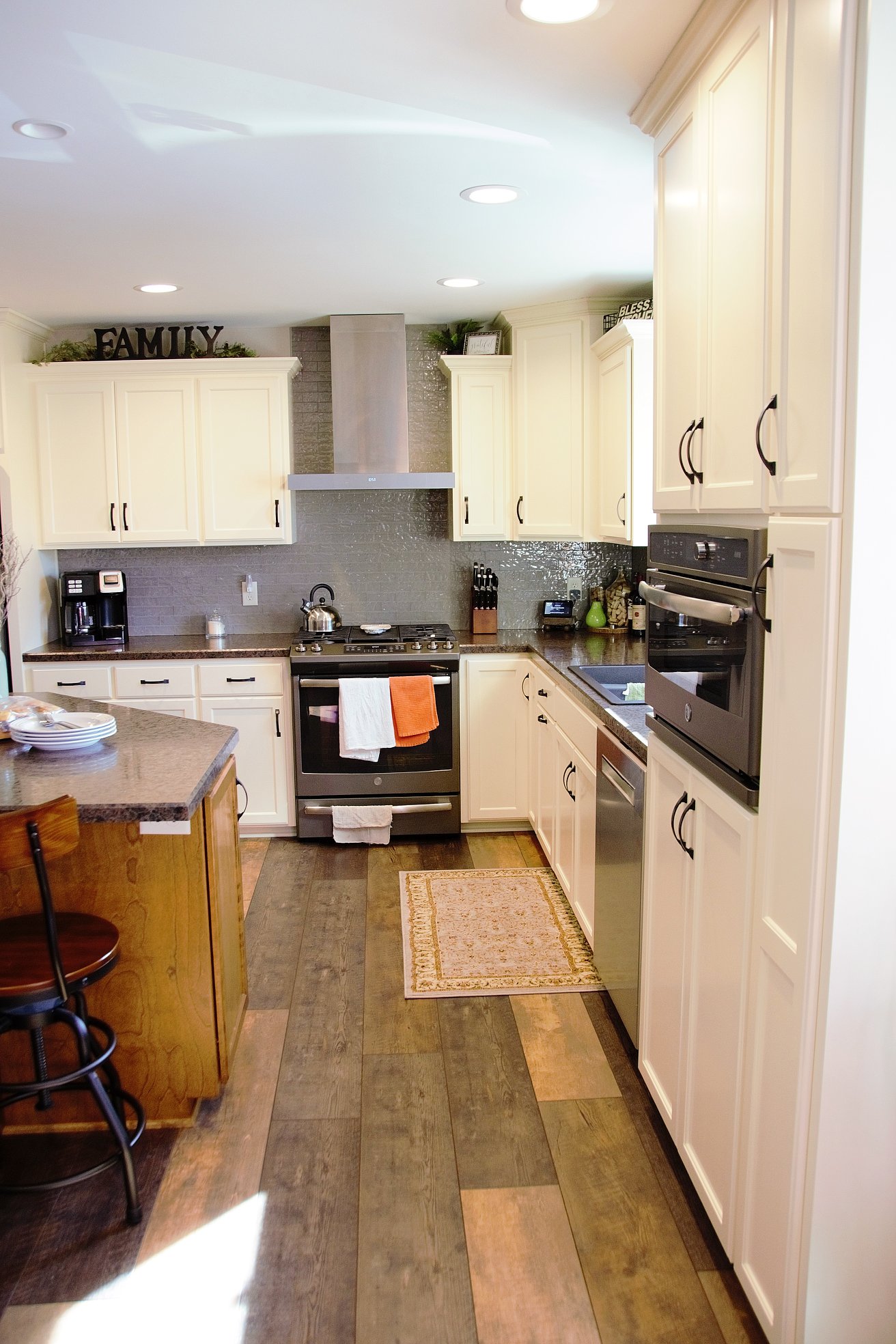 DSL Cabinets LLC | Silver Lake MN