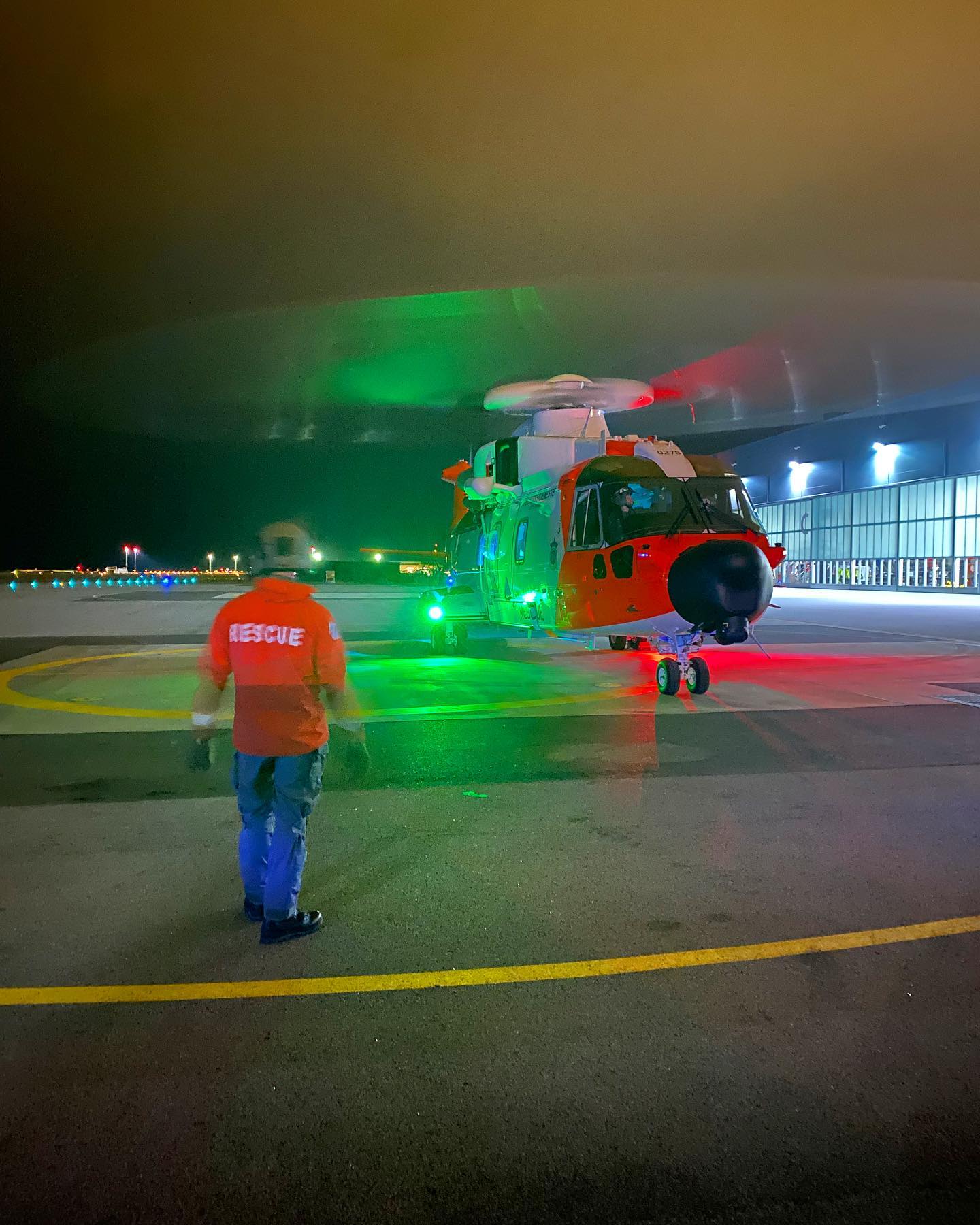 330 Skvadron - Tilbake på Sola etter oppdrag Foto:... | Facebook