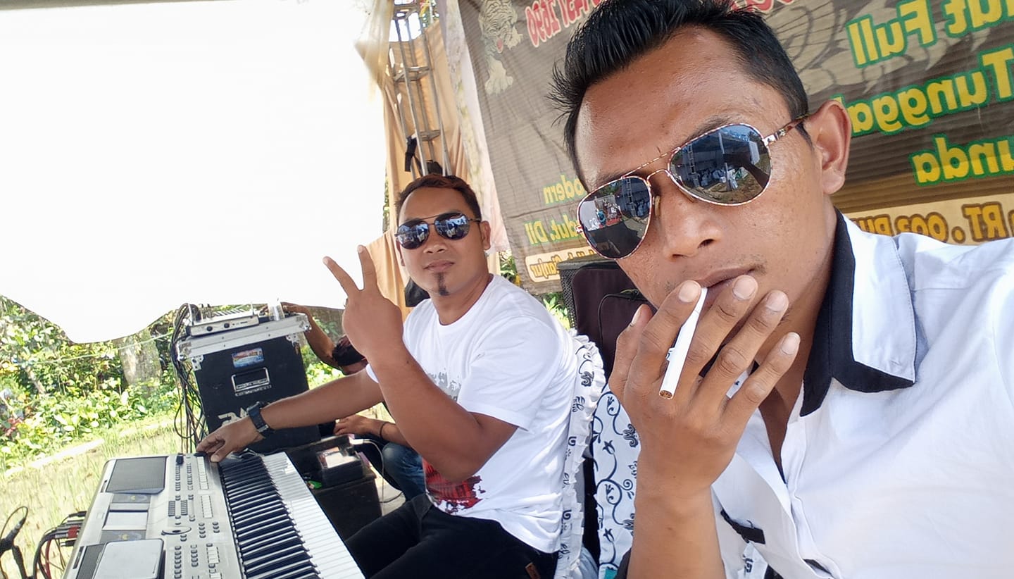 Om junett screet wedieng & entertainmen