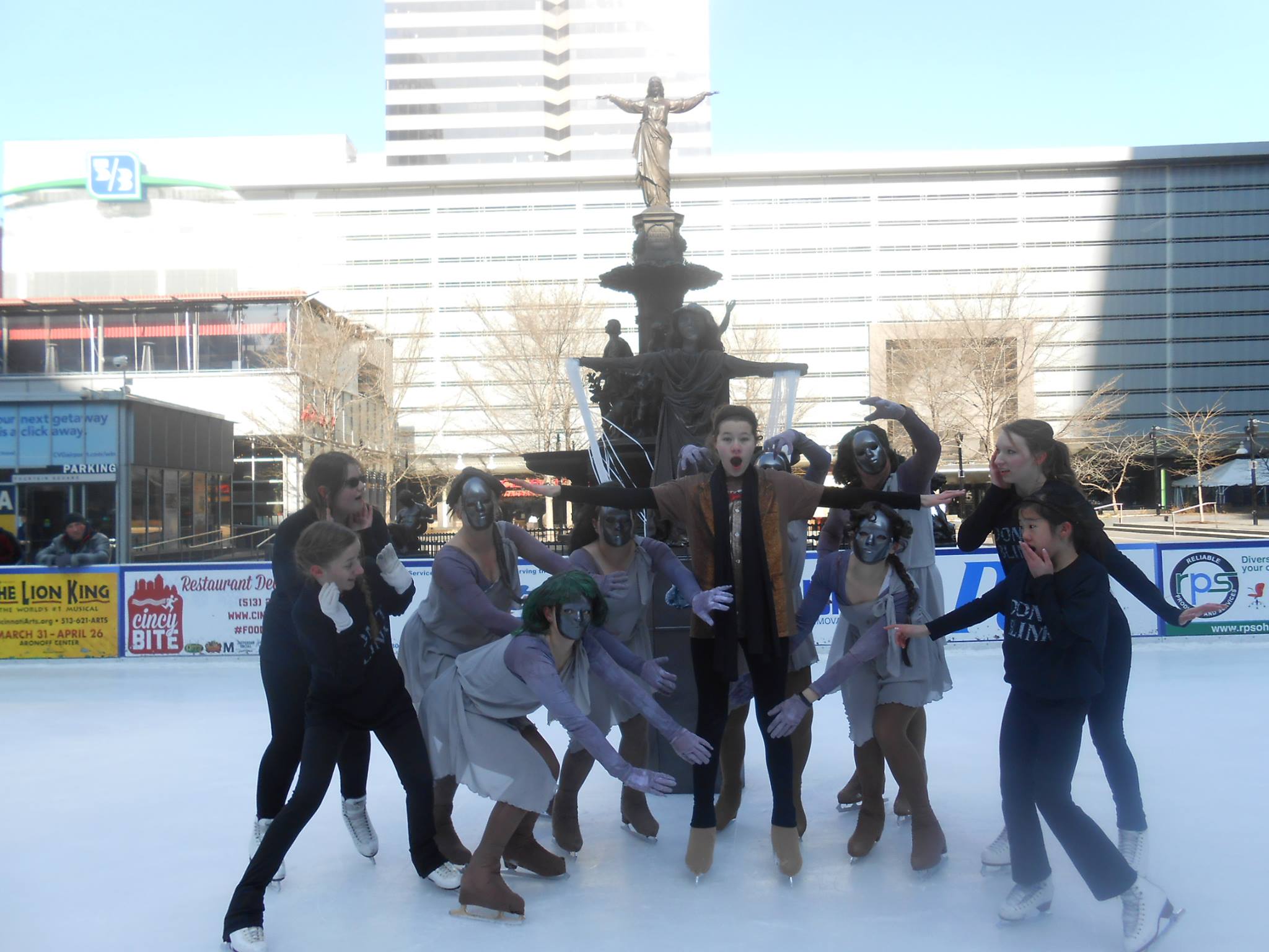 The Cincinnati Ice Show Team