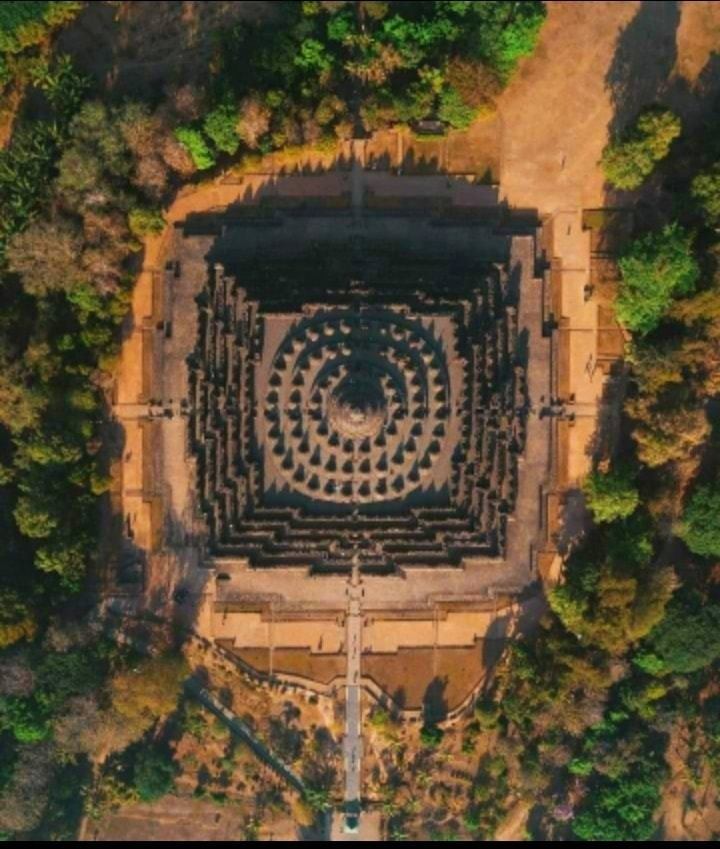 Temple Science - A Temple, Whoes Top View Creates a Sri... | Facebook