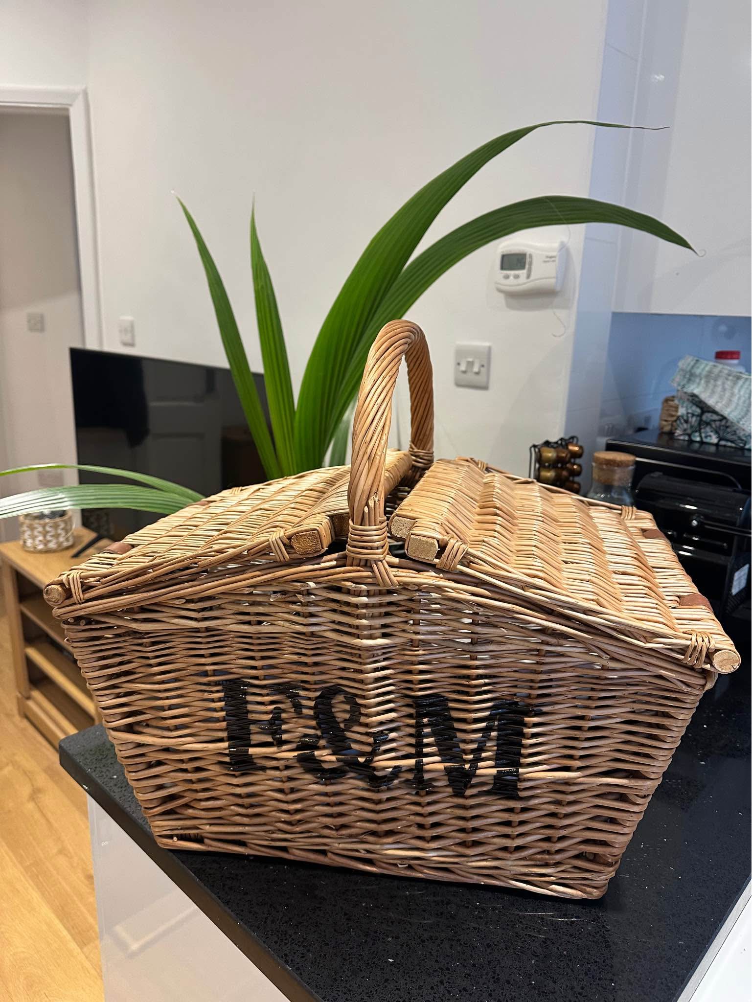F&M Picnic Wicker Basket - Baskets - London, United Kingdom 