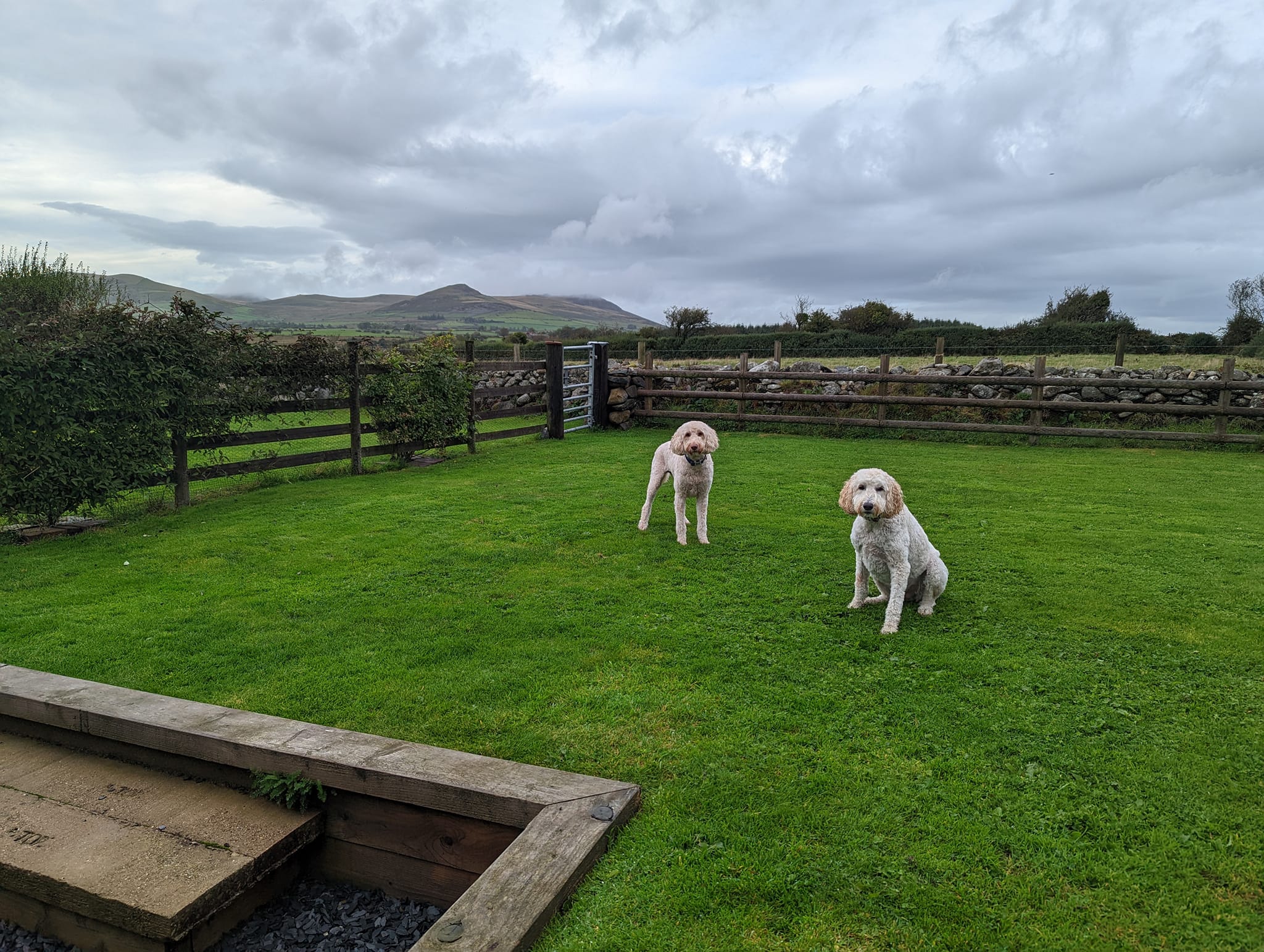 Bryn & Ritchie - A lovely start to the holiday in Harlech... | Facebook