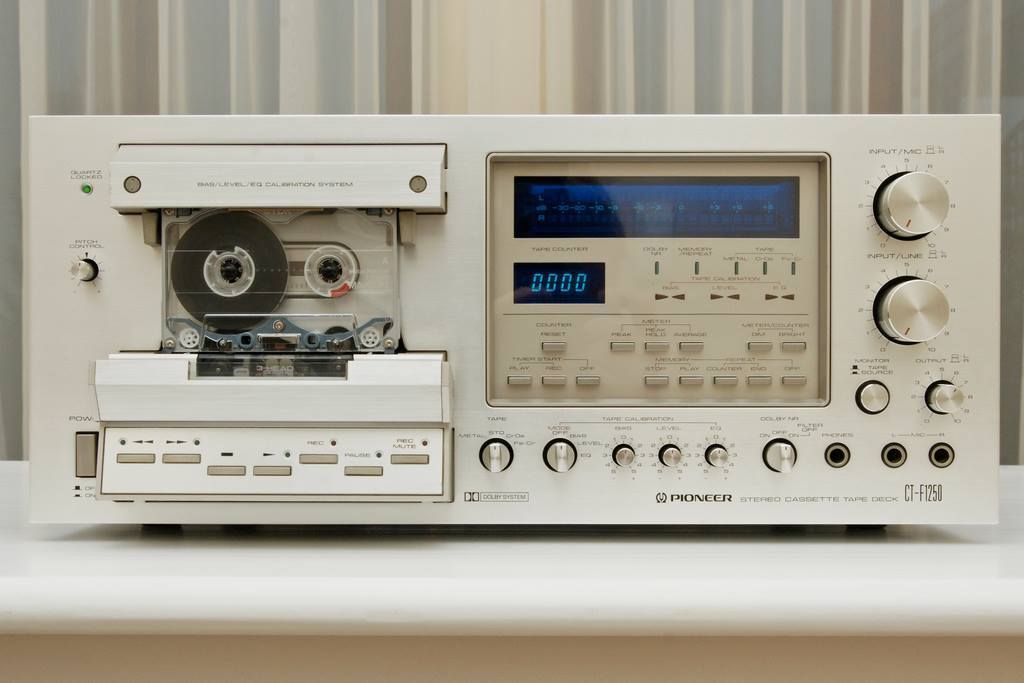 その他 PIONEER STEREO CASSETTE TAPE DECK CT-700 Pioneer CT-700 (1979) Stereo Cassette Deck