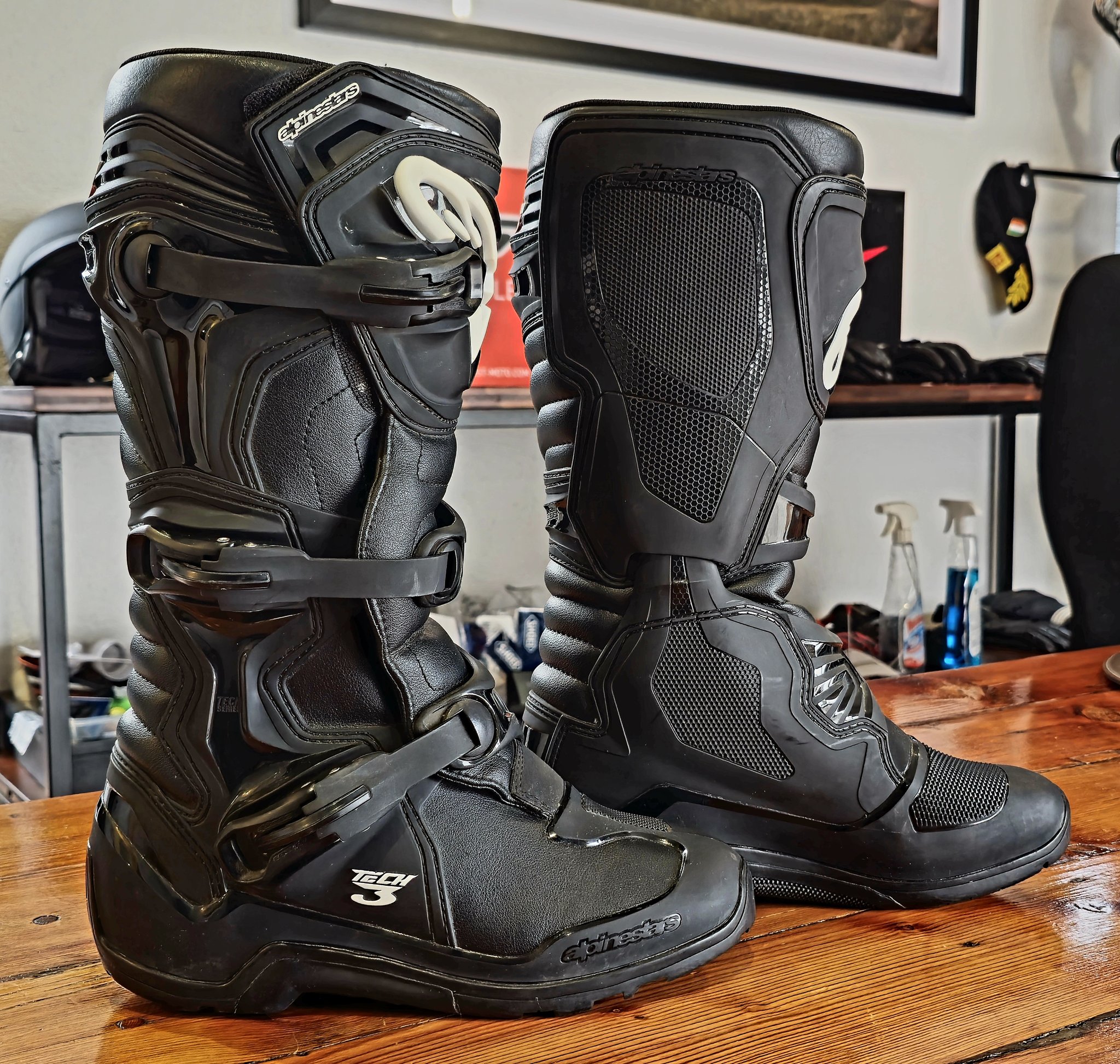 Alpinestars Tech 3 Enduro Motorcycle Boots Gen 2 Size: 42 US8 