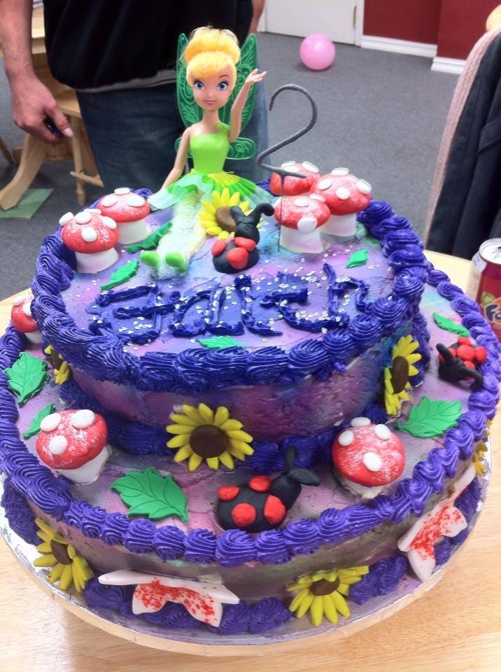 Penny the cake lady