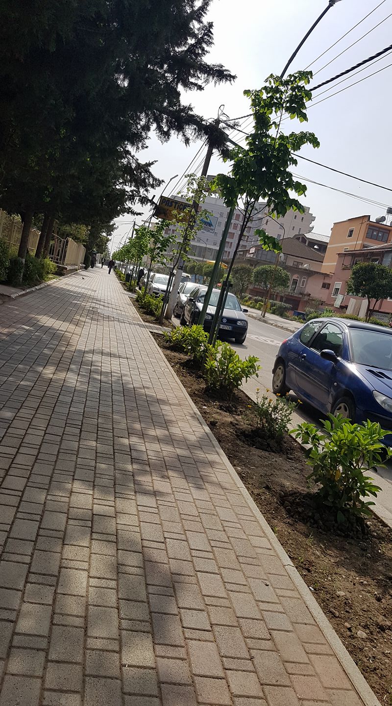 Gjakova - -`Zoti` e Mur Edhe 1 #Engjull -Edhe Pse Se Njof Ngushllime ...