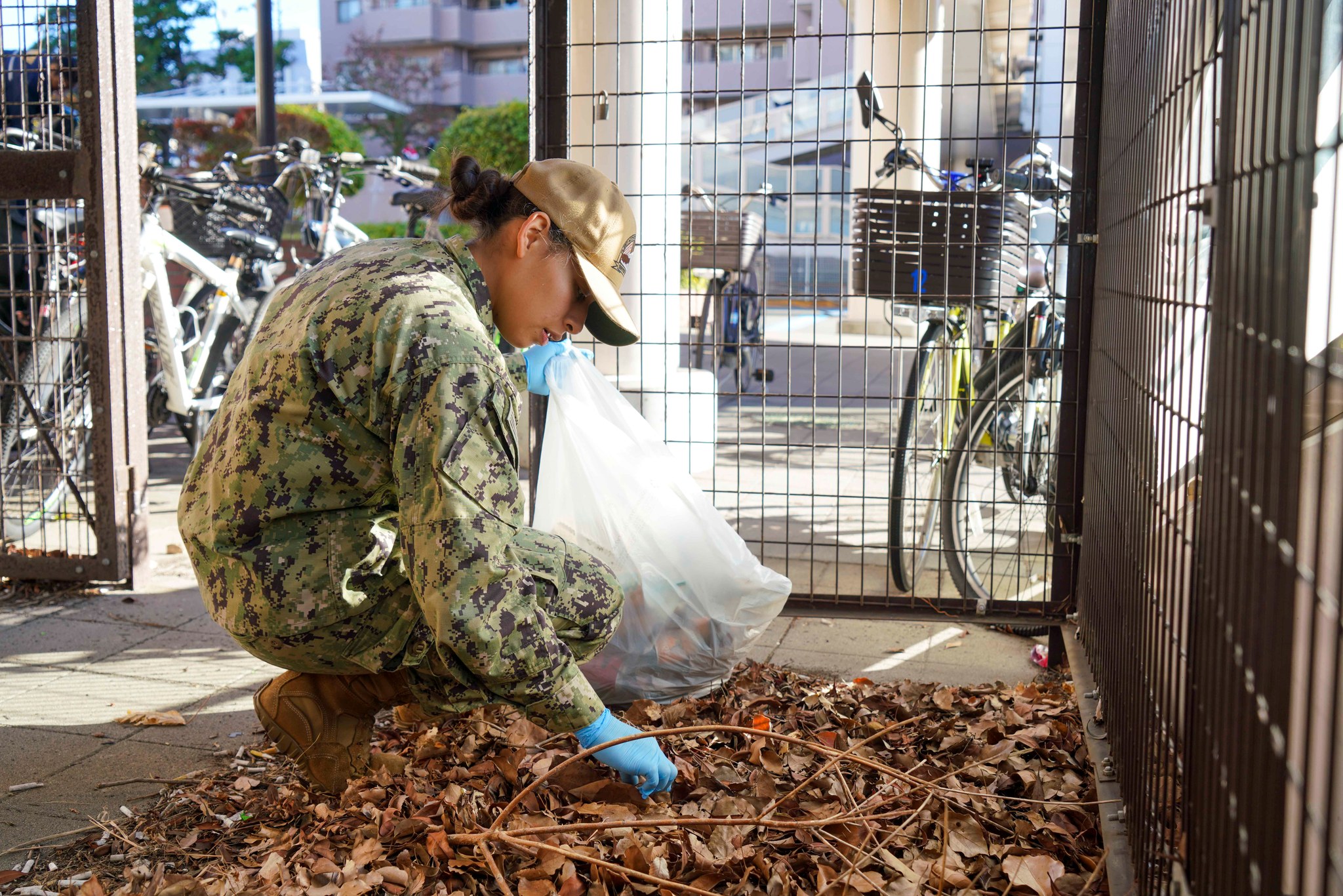 Commander - YOKOSUKA, Japan (Nov. 16, 2022) — Sailors attached to ...