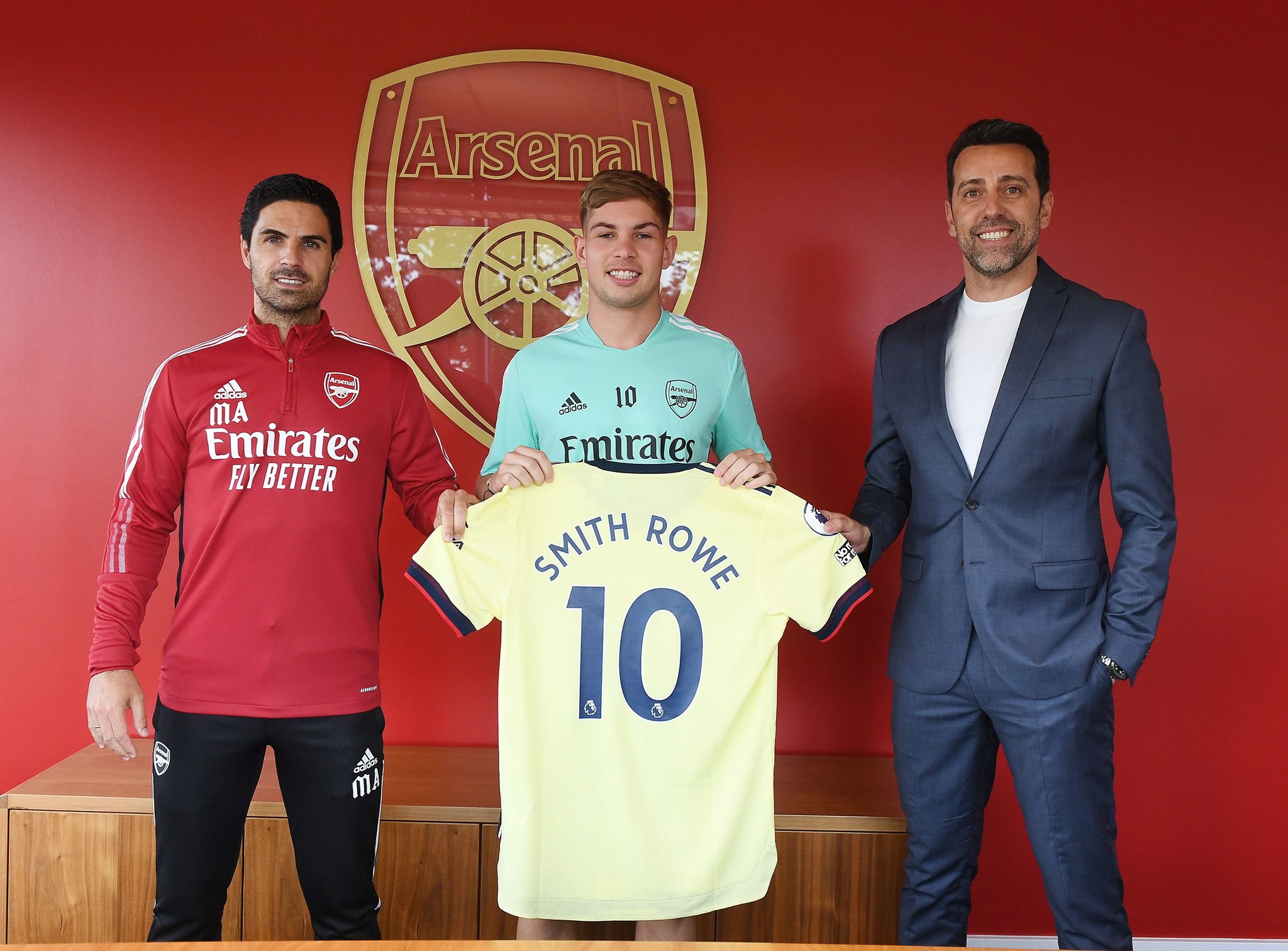 Emile Smith-Rowe has signed a new long-term deal with Arsenal