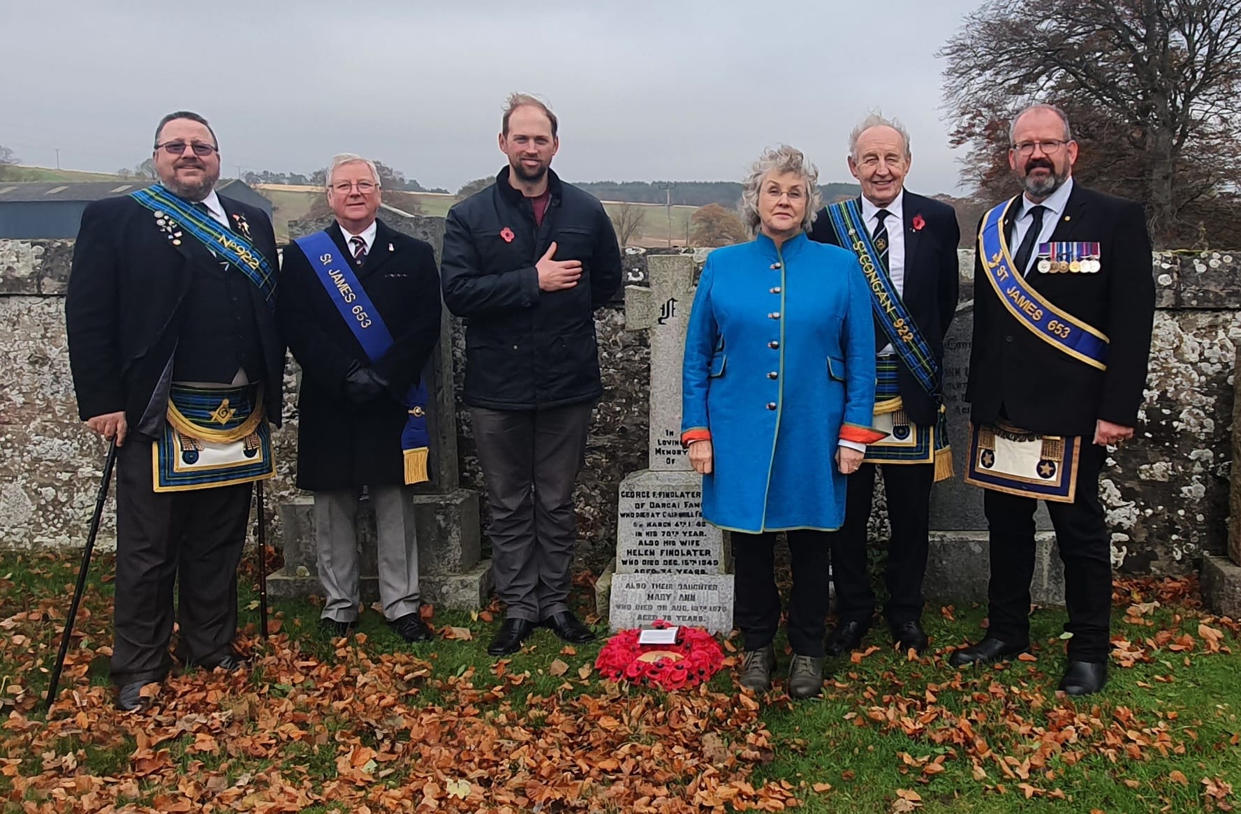 A Wreath was laid at the grave of... - Lodge St Congan 922