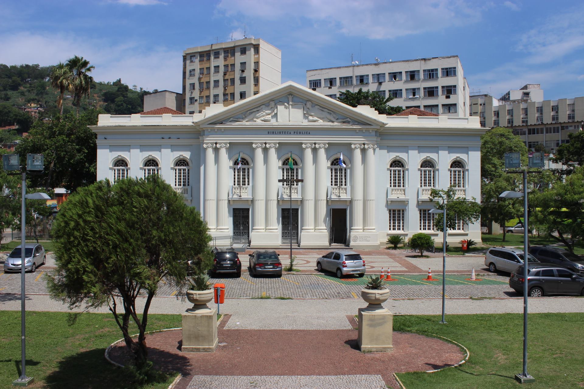 UFF - Universidade... - UFF - Universidade Federal Fluminense