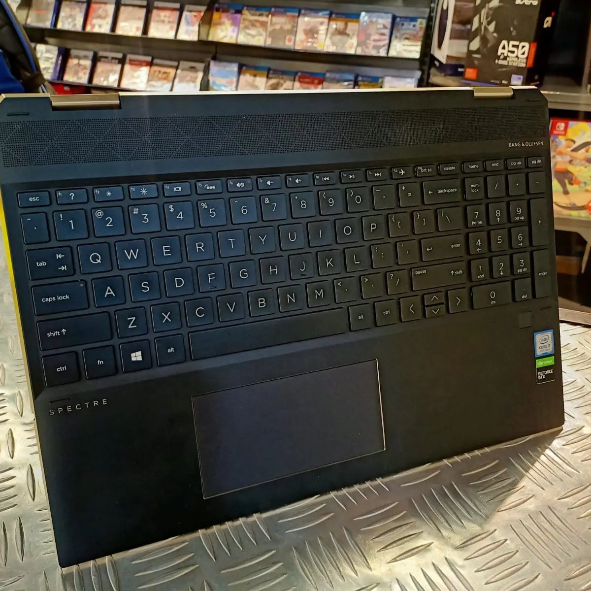 HP Spectre x360 15-df0xxx Laptop 8th Gen Intel Core i7-8750H @2.2 