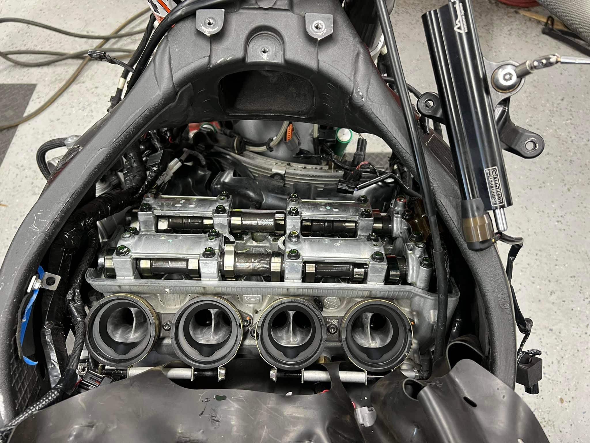 Gen 3 zx10 in for valve adjustment and street tune👍 Currently
