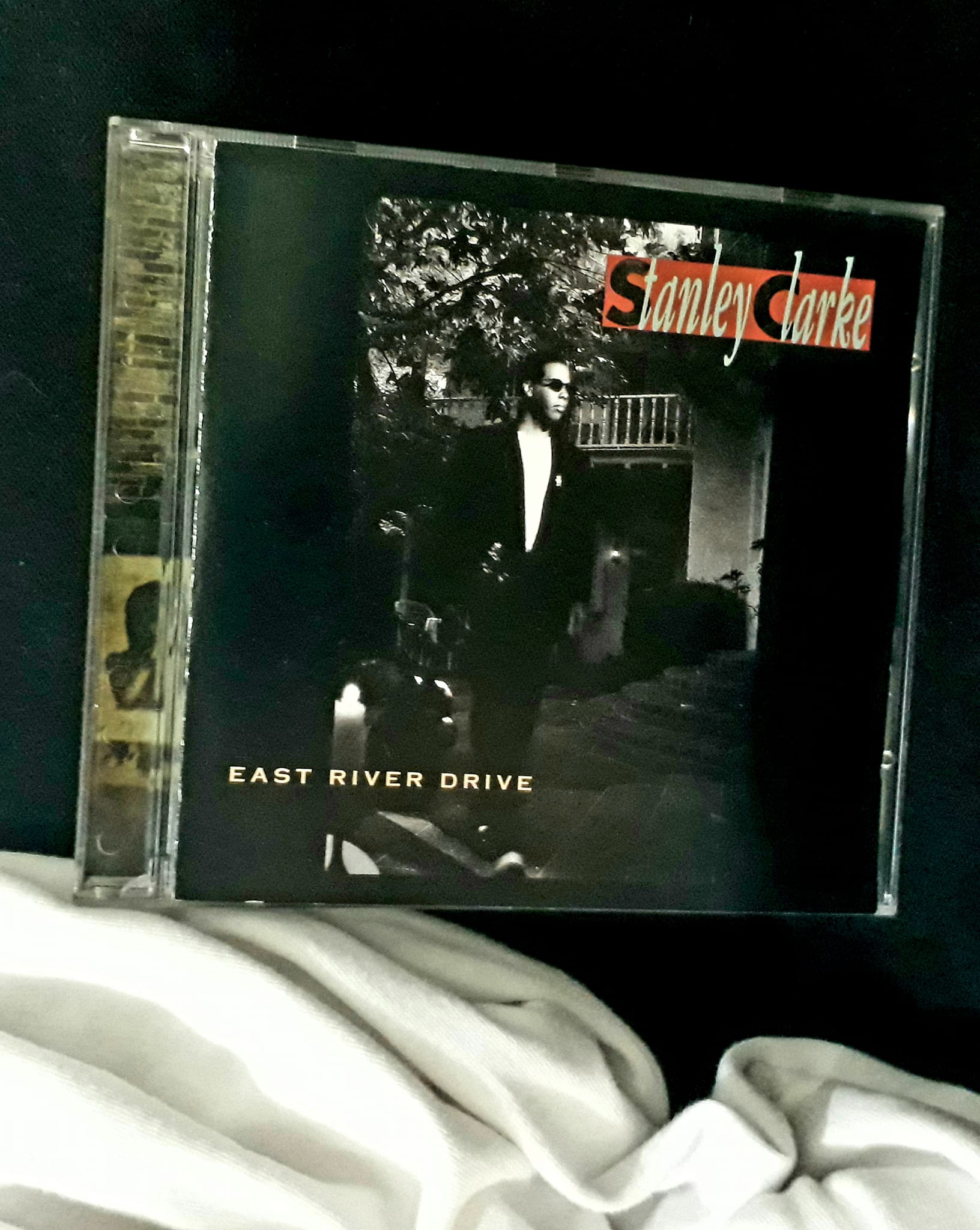 ○ STANLEY CLARKE ○ Album: EAST RIVER DRIVE