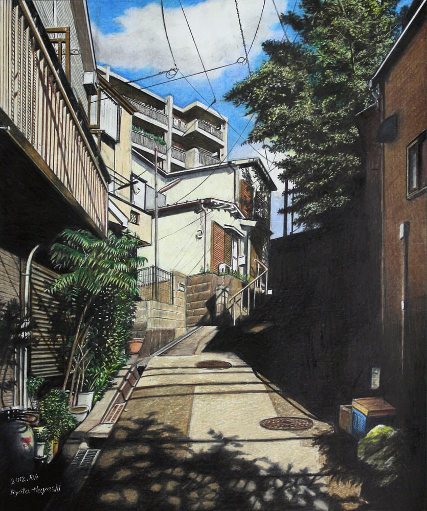 色鉛筆画A4 花咲く路地の先で 新シリーズ、新座市の風景。 老木と神社 新座市野火止/色鉛筆