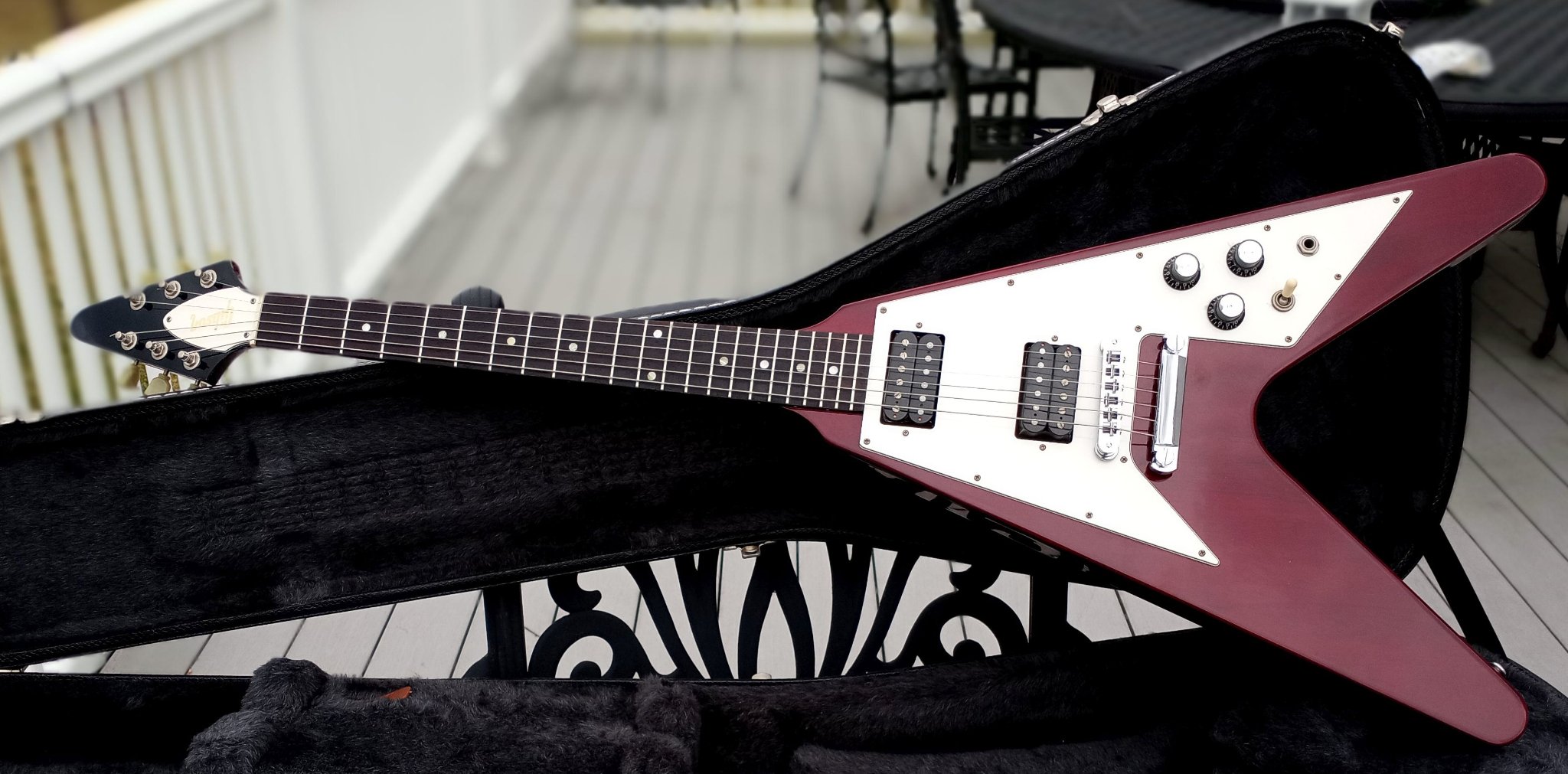 Gibson Flying V'67 Reissue Cherry 2005年製