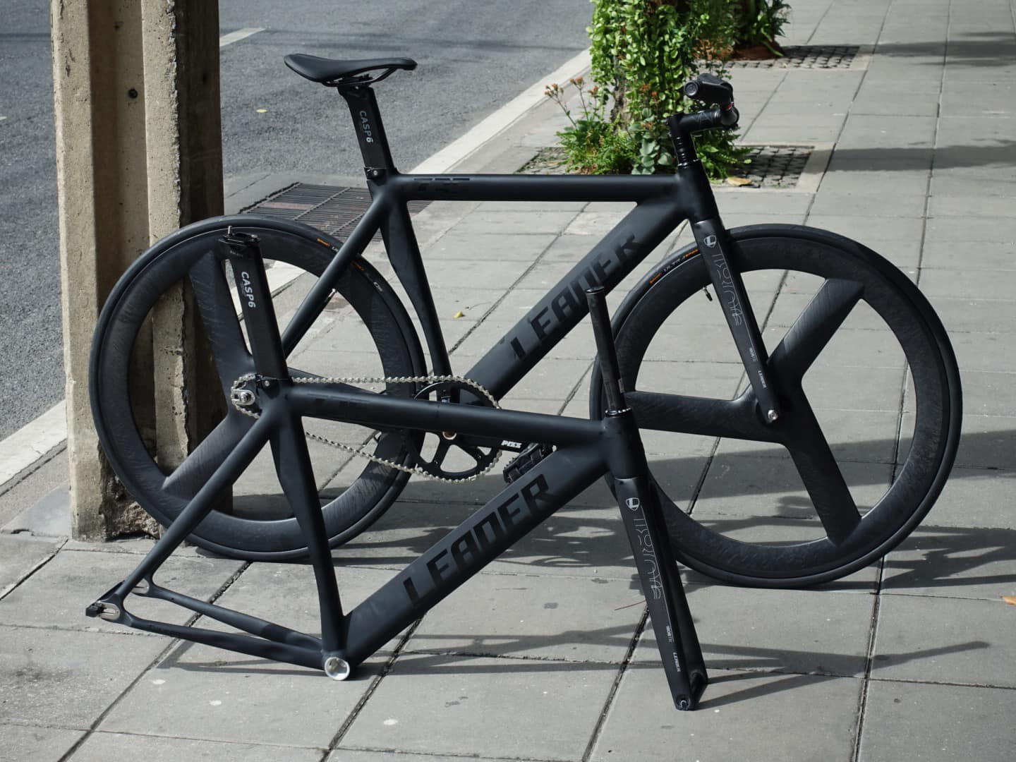 Bicycle - Leader 735 ?? BicycleBOYS Clubhouse 1115 ถ. เจริญกรุง 