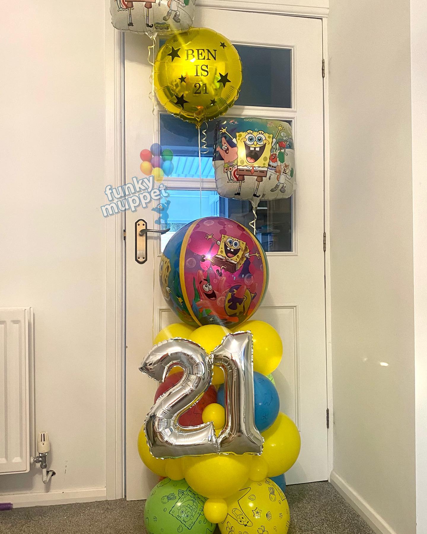 Funky Muppet Balloons and Venue Decor - Who lives in a pineapple under ...