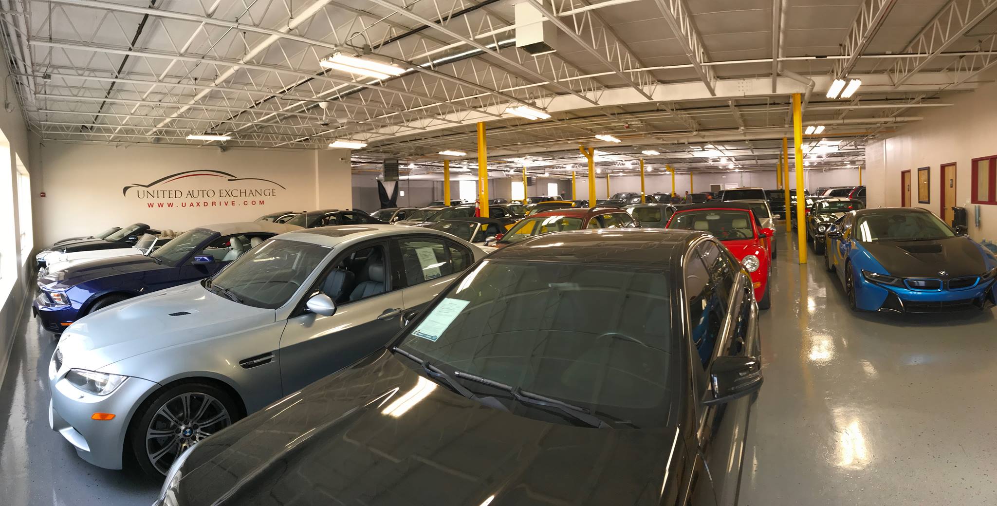 United Auto Exchange Addison Illinois Aesthetic Wallpaper