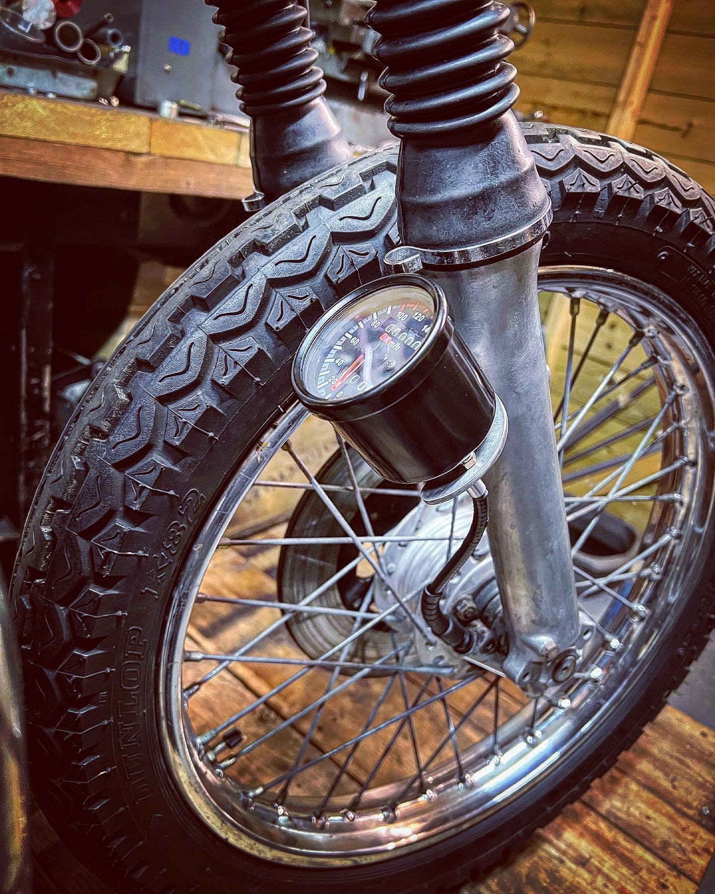 Honda CB400 Super Four with new project blaster screen