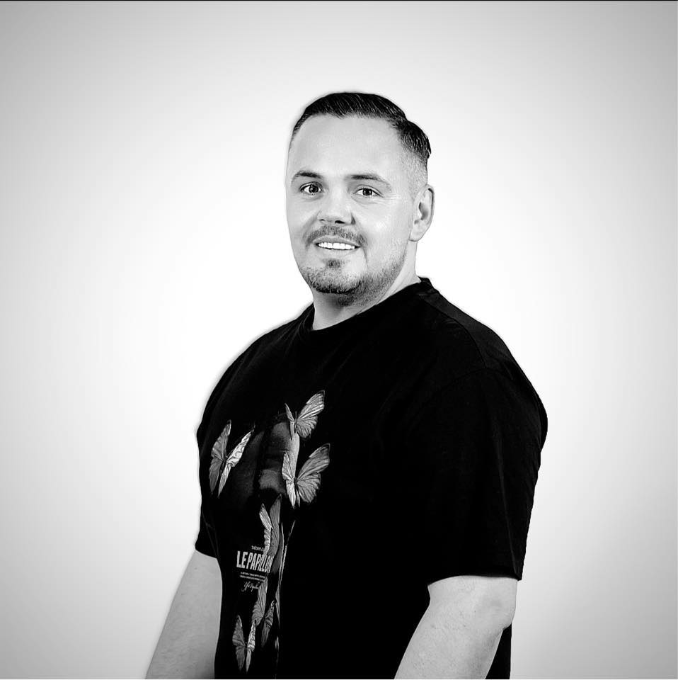 Dj Esco - Happy Release Day Mr. Simon Lang aka Dj Rapture & DoZay Go ...