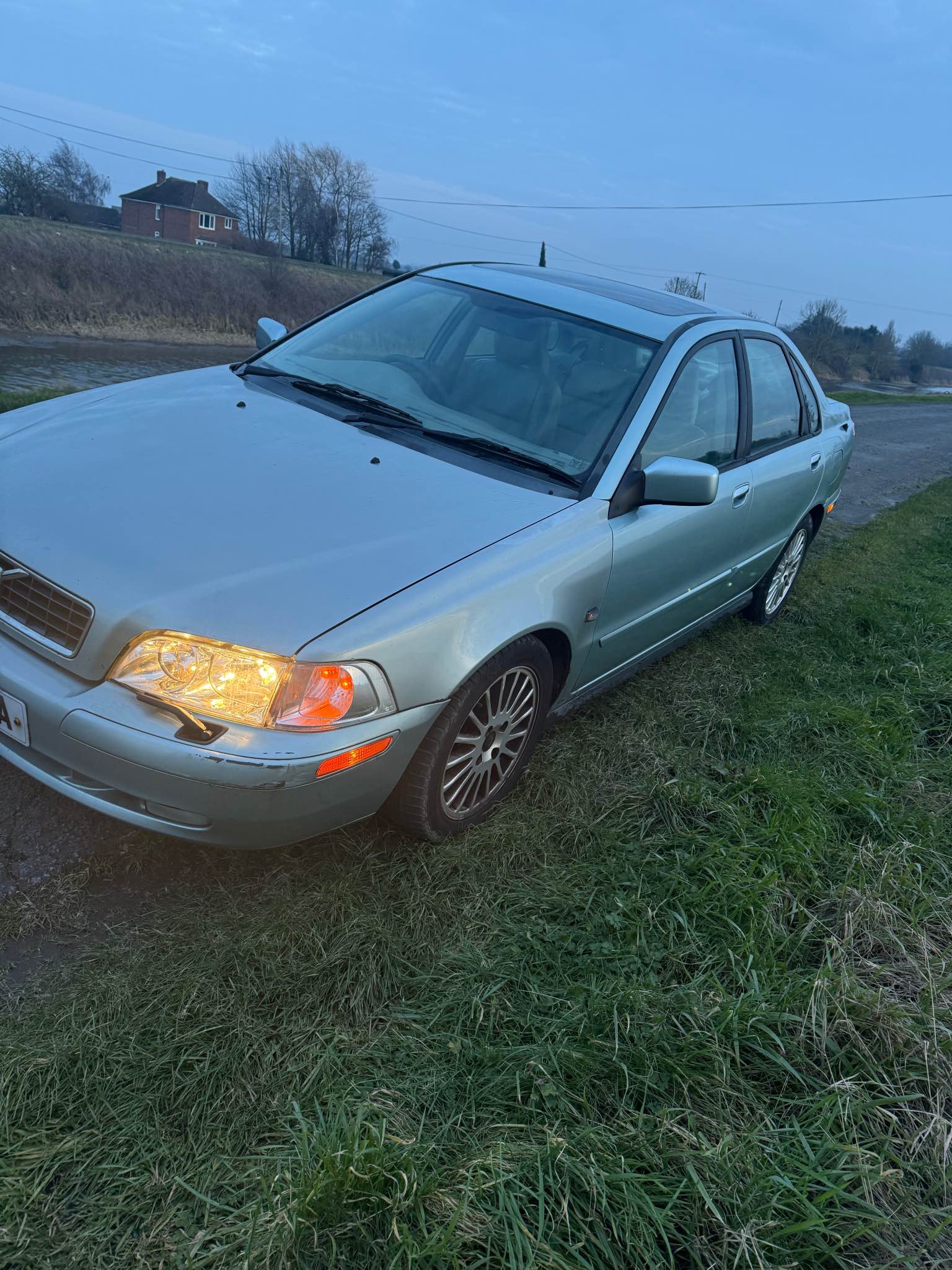 2002 Volvo S40 Wagonnull