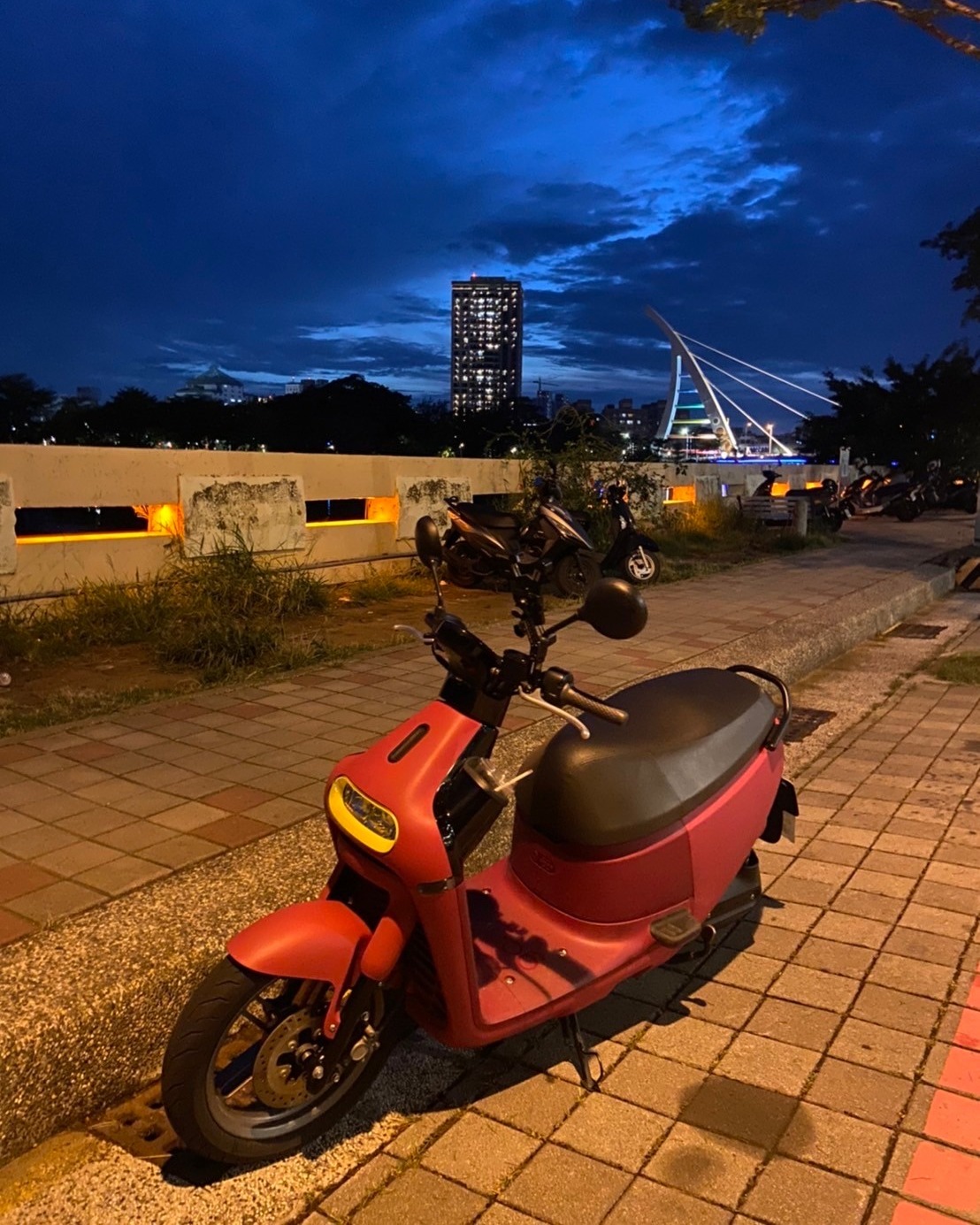 從環河街的運河星鑽區域開始直至安億橋外的港區，是台南運河最精華的景觀... - 古巷速客達 GX Scooter - 租機車 | Facebook
