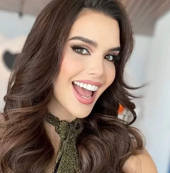 Miss Venezuela , La... Miss Venezuela , La gran Escuela
