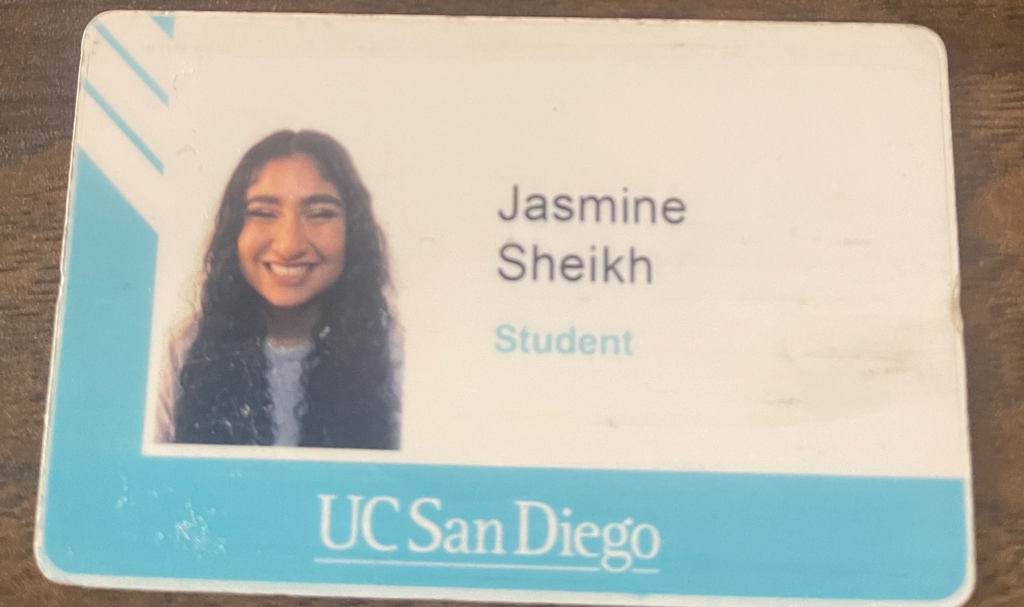 UCSD Lost and Found | Hi I’ve found a wallet on noble drive. Please ...