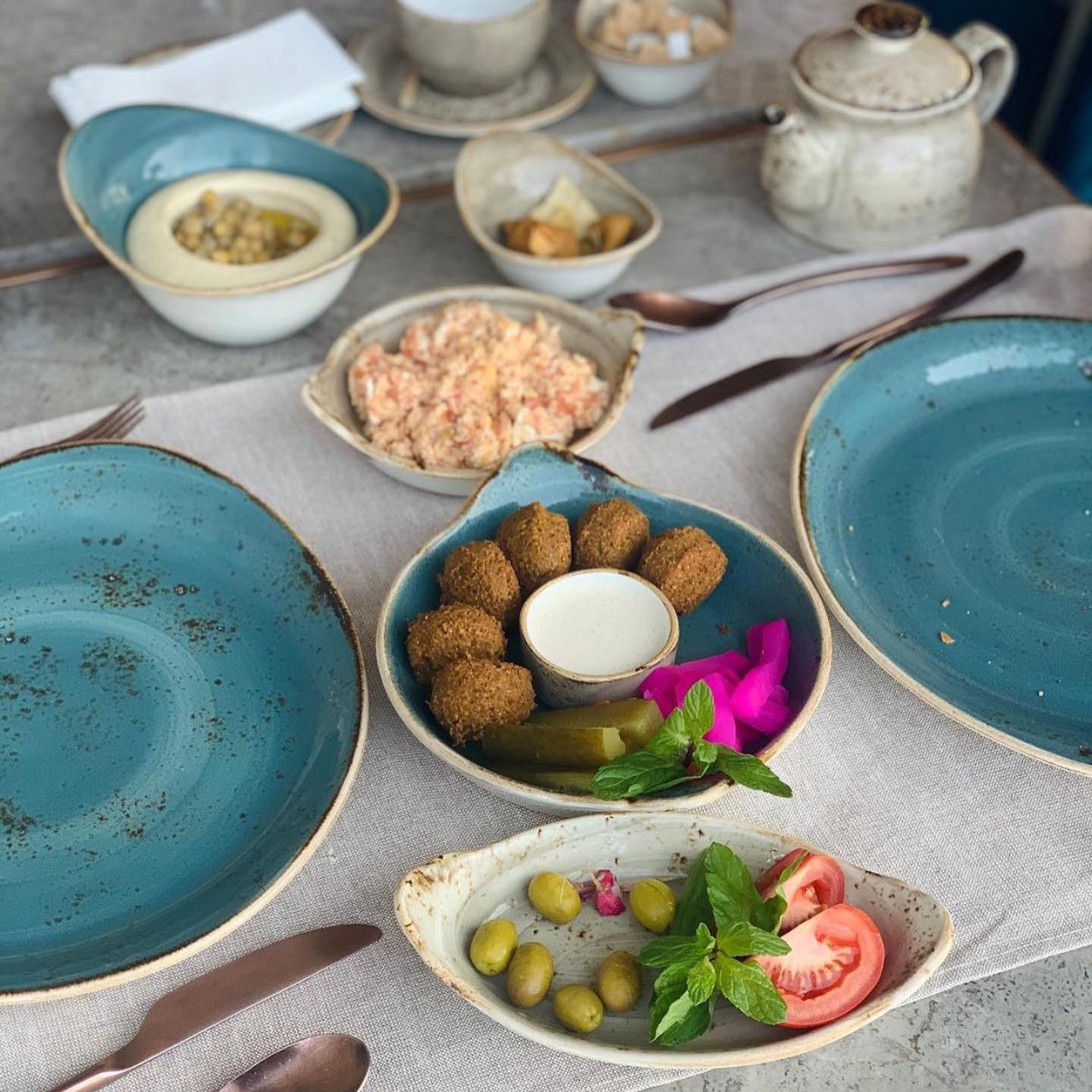 مطاعم جدة فطور مطعم لبيب تقرير من Samar Alamoudi في فيسبوك