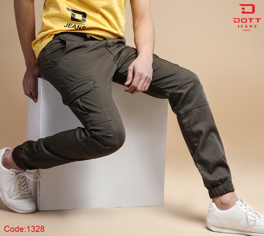 البنطلون الباجي هو اختيارك الأنسب... - Dott Jeans For Men