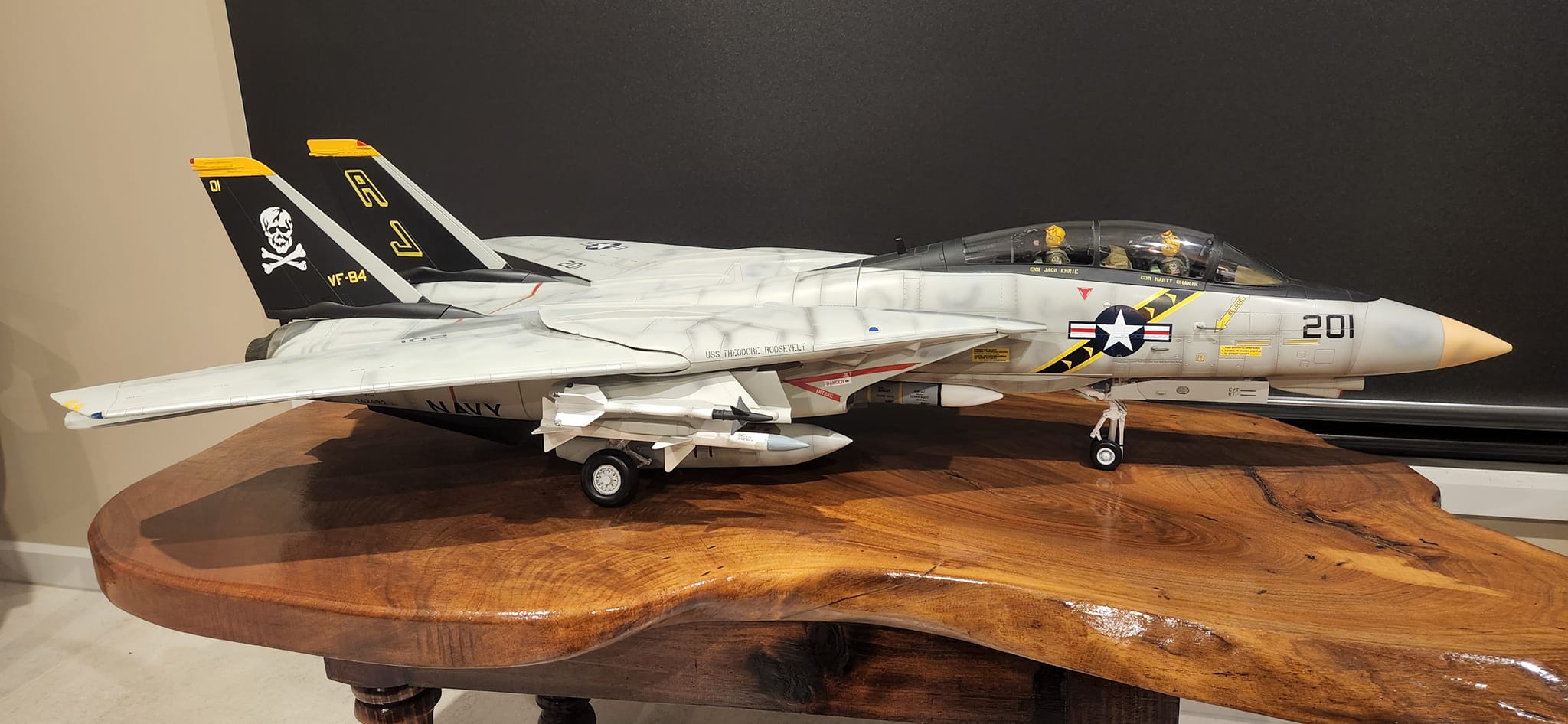 Last 1/18 JSI VF-84 F-14A Tomcat model arrived