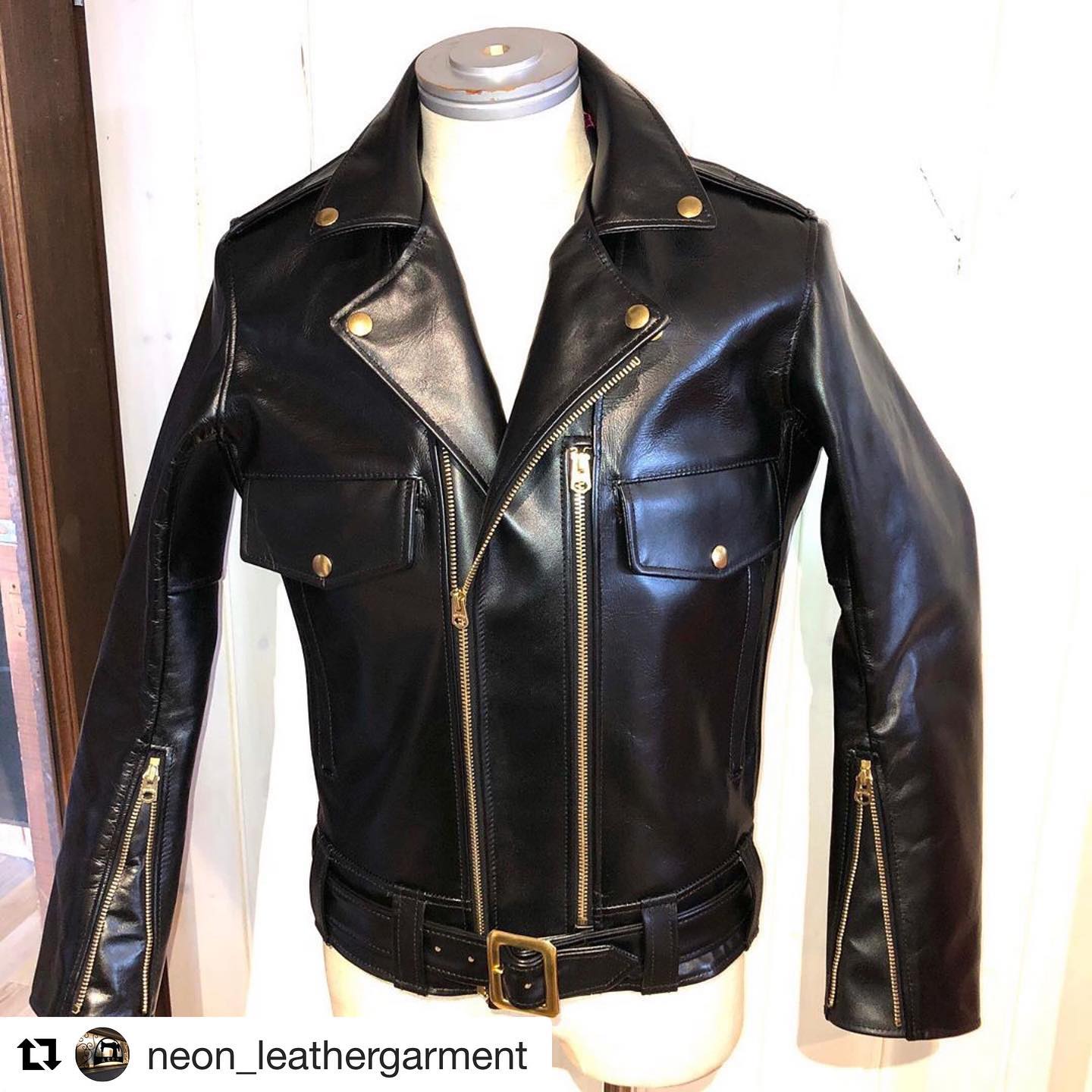 8Ball - #Repost @neon_leathergarment with @get_repost ・・・ 長い 